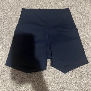 Lululemon Wunder Train High-Rise Short 4"